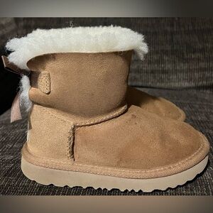 Ugg toddler boots